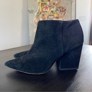 Zara Black Suede Pointed Ankle Bootie 9
